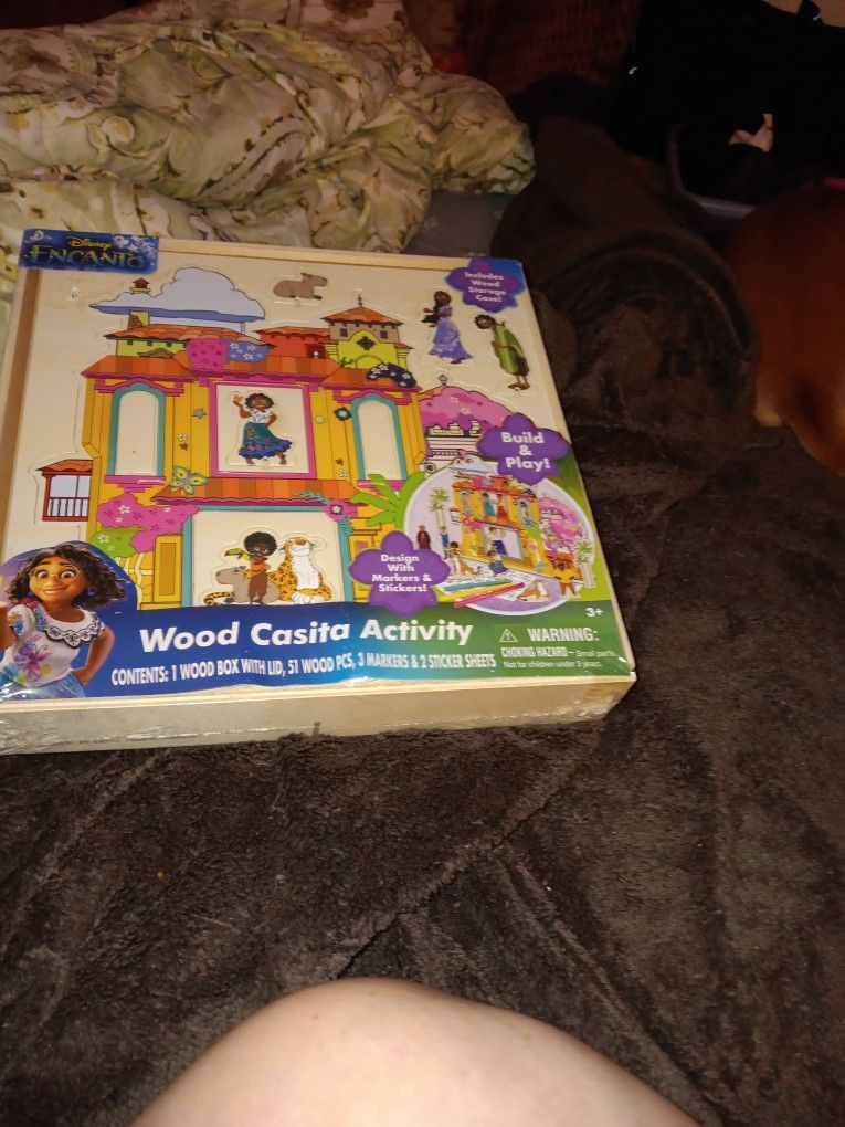 Wood Casita Activity