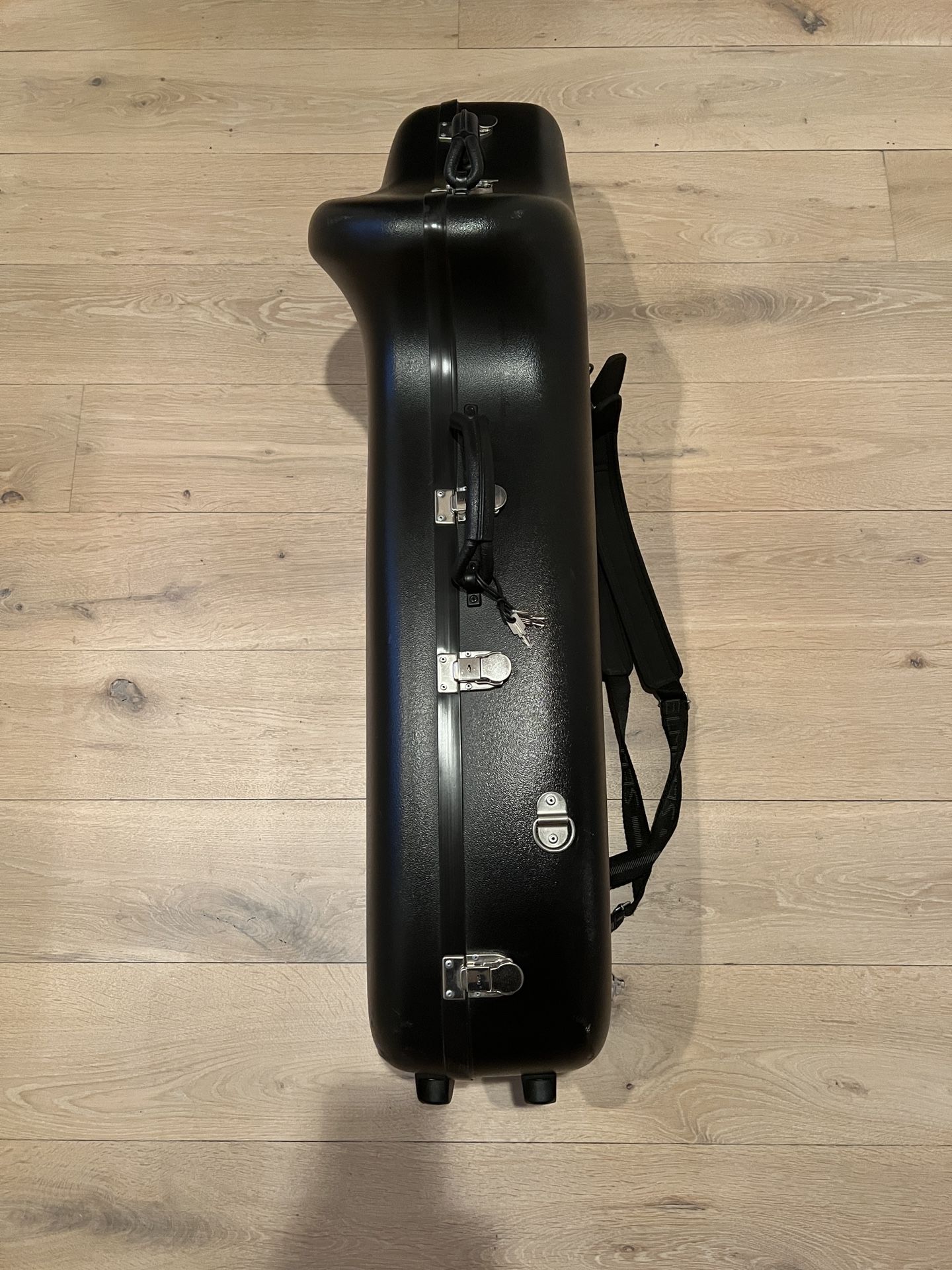 Selmer Baritone Saxophone Case