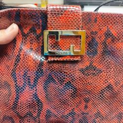 Small purse made in Italy cecconi brand like new