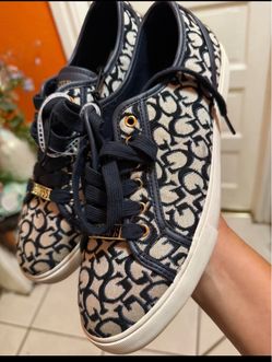 Guess Monogram Low-Top Sneakers, size 11 women, 9.5 men