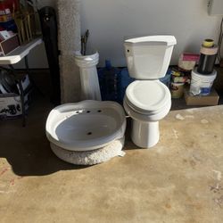 Bathrm. Toilet, Sink & Pedestal.