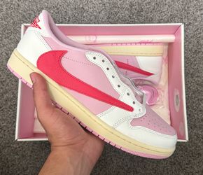Travis Scott x Jordan 1 Low
