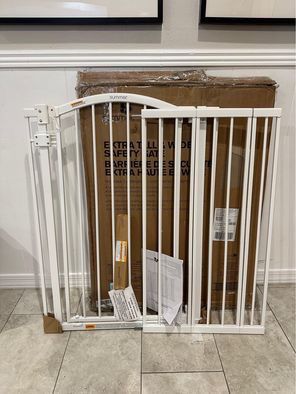 Extra Tall & Wide Baby Gate / Pet Gate - Fits Openings 29.5” - 53”