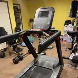 Star Trac ( Commercial Treadmill)