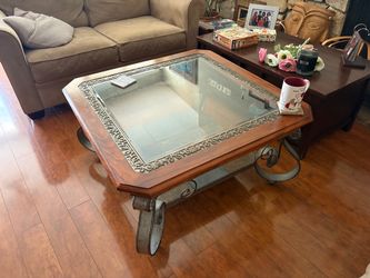 Coffee and side table