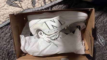 New Balance  808
