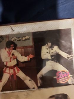 ELVIS TRADING CARDS