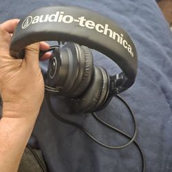 Audio-Technica ATH-M40X Professional Monitor Over The Ear Headphones