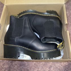 Women’s Dr Martens 