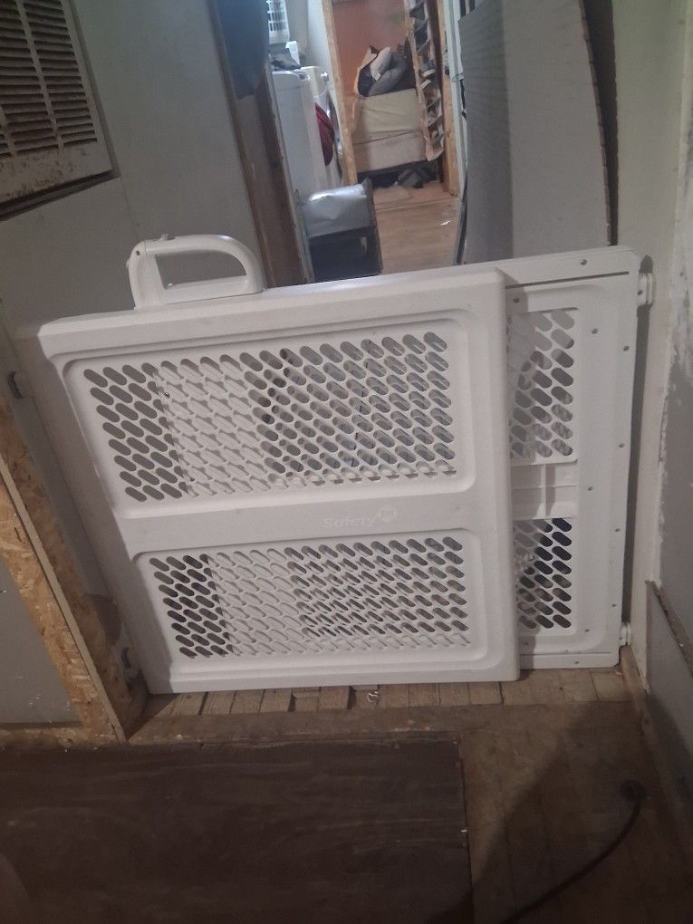 Safety First Baby Gate