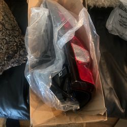 99-06 Chevrolet Silverado Taillights 