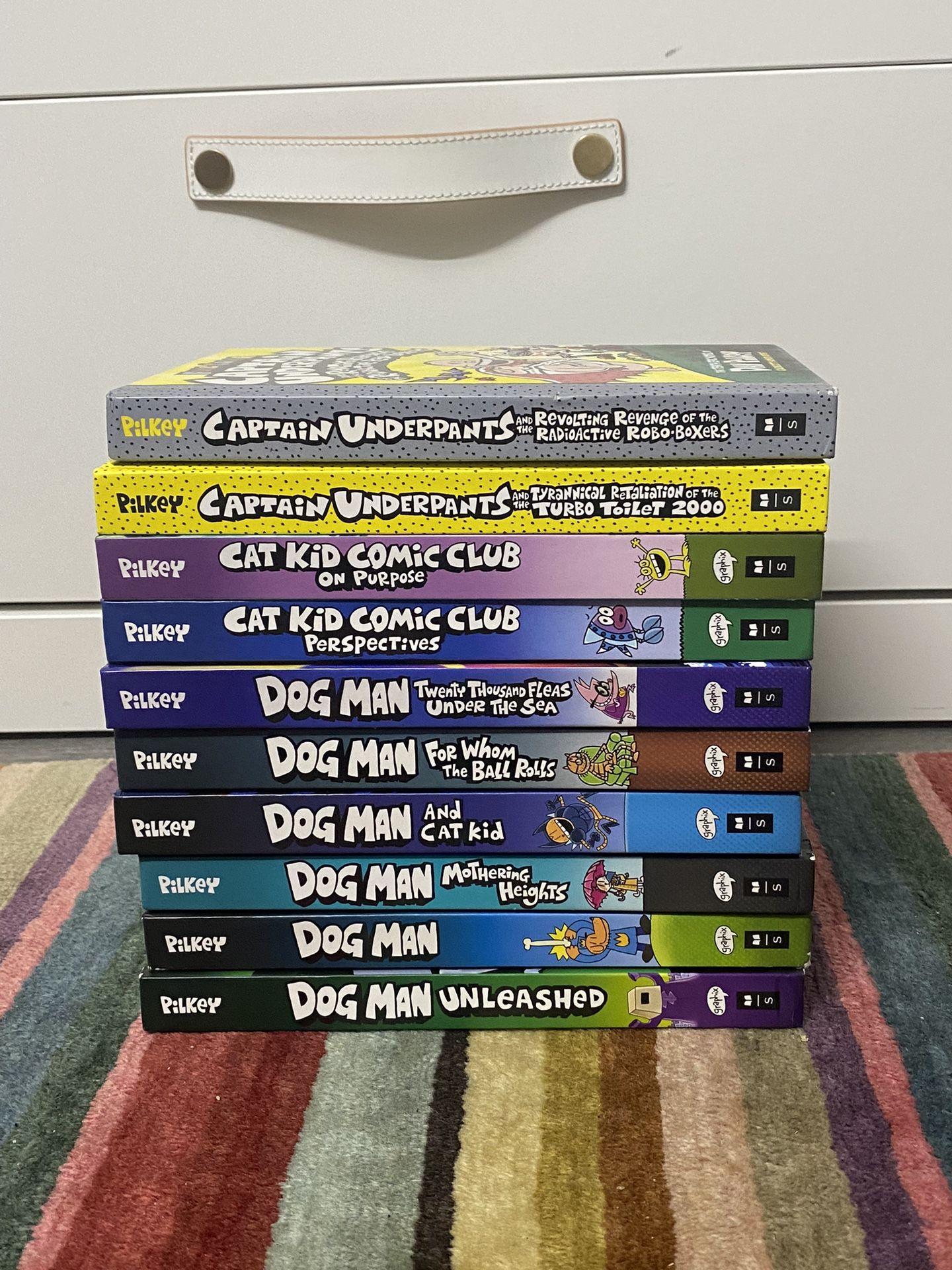 Dav Pilkey Books ( 10 Books Like New)