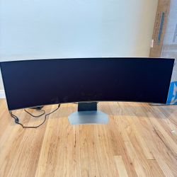 Samsung curve 49’ monitor with remote