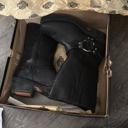 Brand New Harley Davidson Woman Boots 7.5
