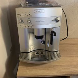 Delonghi Magnifica Espresso Machine