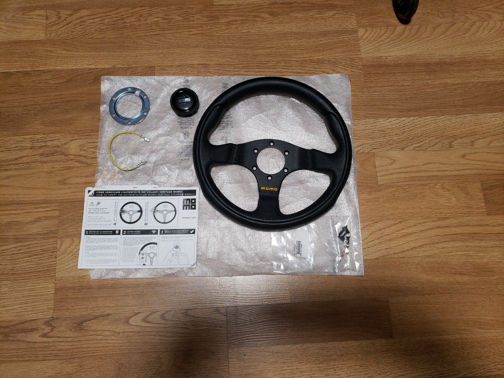Momo Steering Wheel