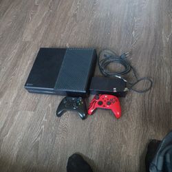 Original Xbox 1 / Two Controllers