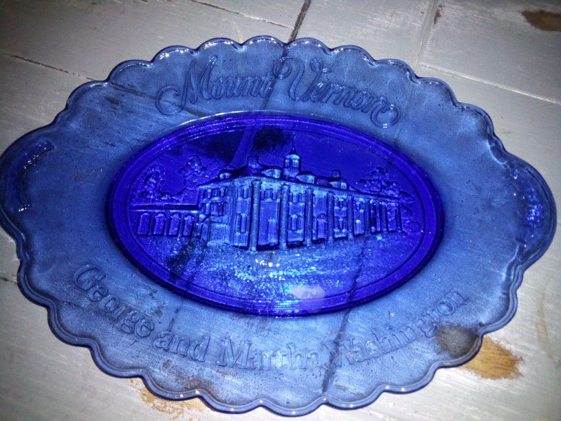 Vintage Cobalt Blue Glass Mt Vernon George Washington Memorabilia Plate