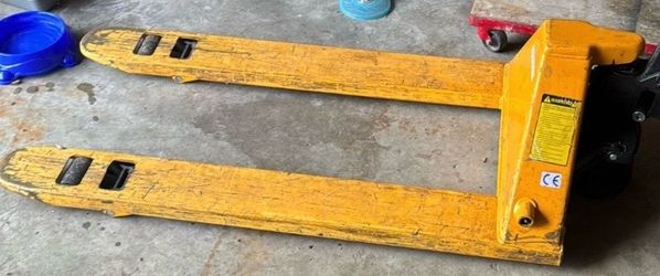 Pallet jack