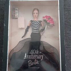 1999 40th Anniversary Barbie Collectors Edition