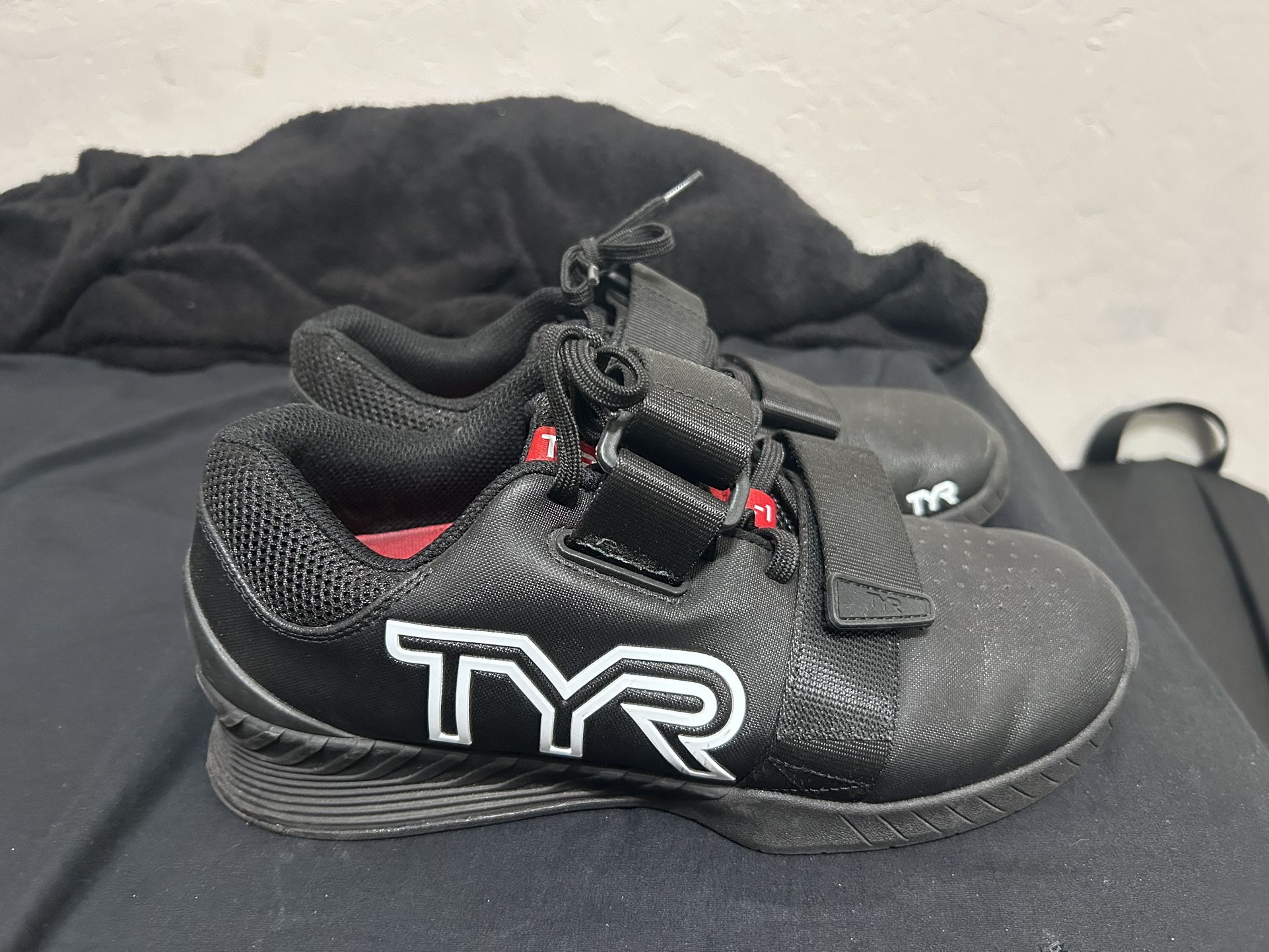 TYR Lifting Shoes, Black, Shoe Size 7m 8.5w