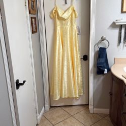 Formal Yellow Off The Shoulder Dress 11/12