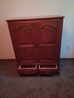 Entertainment center