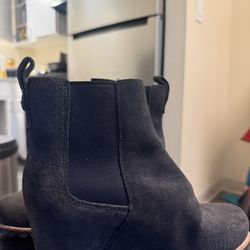 Suede Embroidered Accent Chelsea Boots