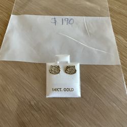 New Hello Kitty Earrings 14k Gold With Rimestones 
