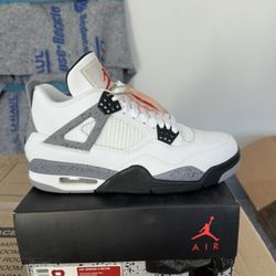 Air Jordan Retro 4 New Size 8