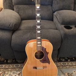 Gibson Songwriter Acoustic Guitar 