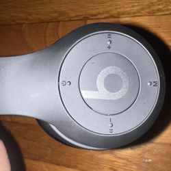 Beats Solo 4 