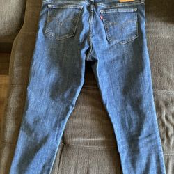 Levi  711 Skinny Jeans 