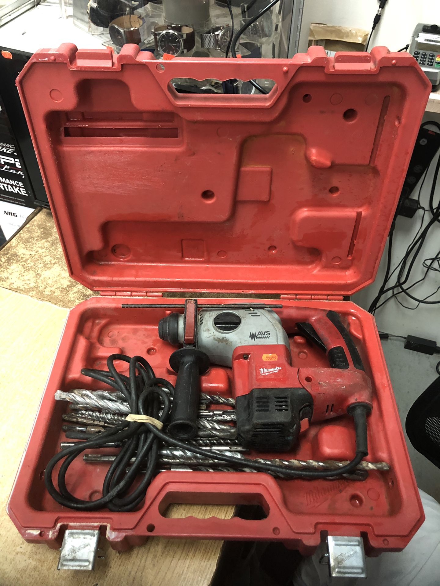 Milwaukee 5363-21 1-Inch Compact SDS Rotary Hammer Drill w/ Case & Extra Bits