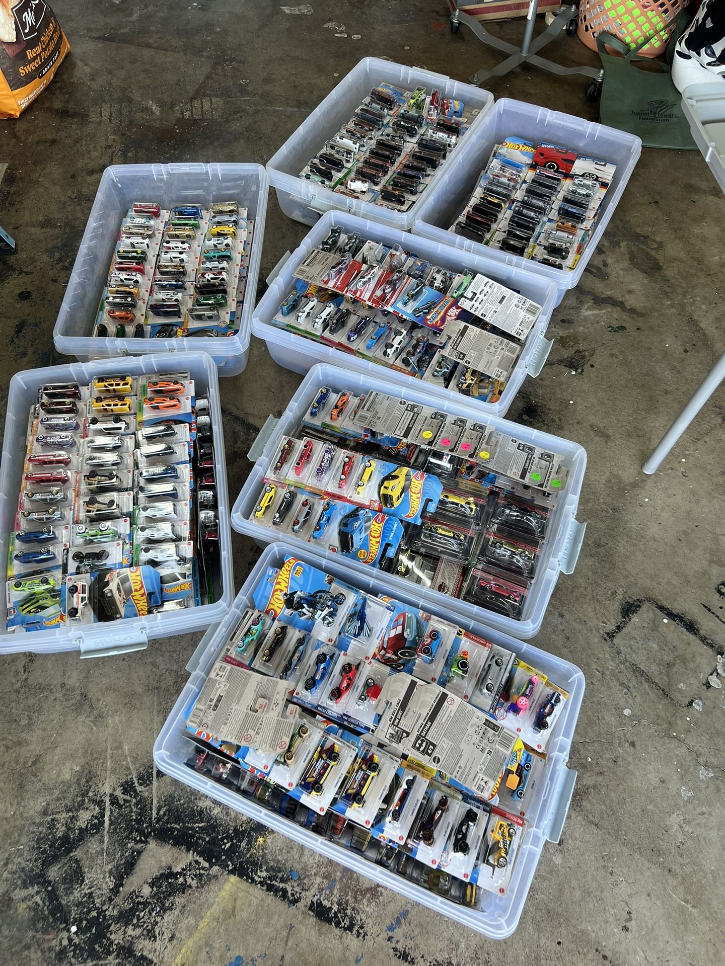 Hot wheels mainlines