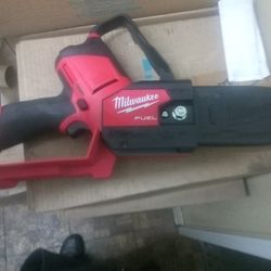 New Milwaukee M12  Fuel Chainsaw.  Tool Only 