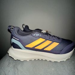 Adidas men size 8 new