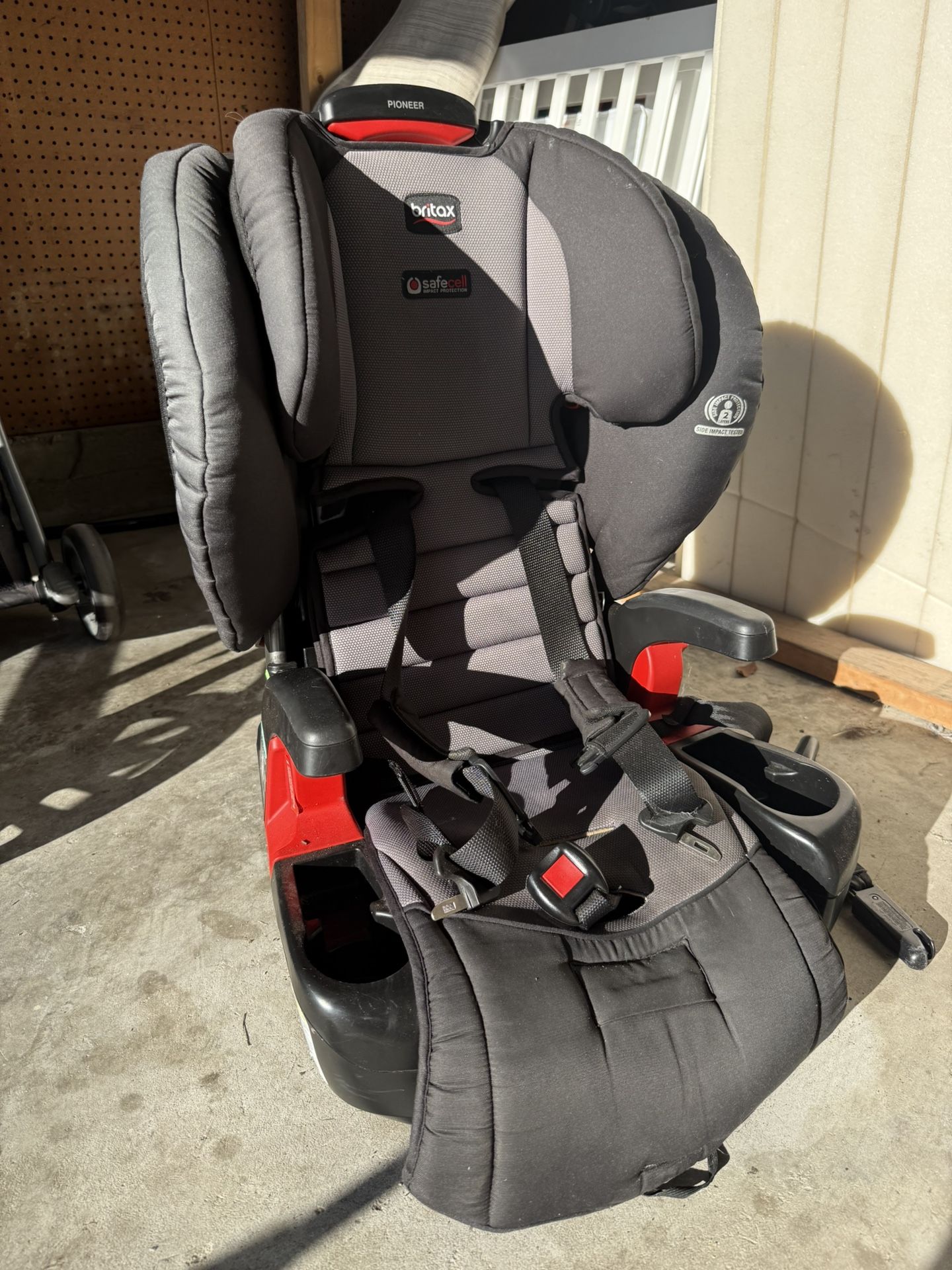 Car Seat / Booster 