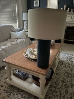Modern ceramic table lamp