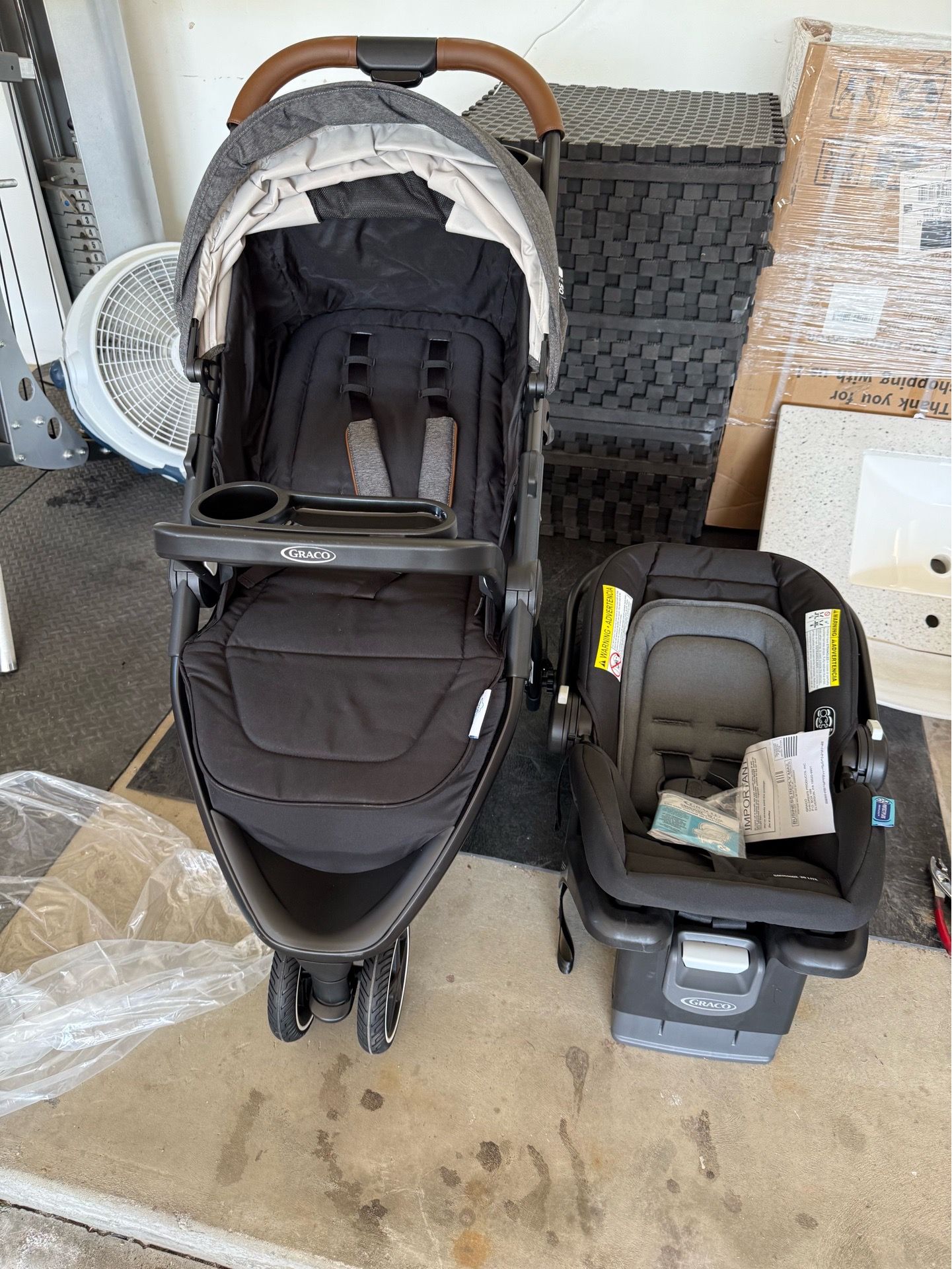 Baby car seat and stroller