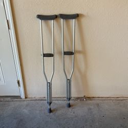 Crutches 