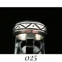 Size 7 x 8mm Handcrafted Solid Sterling Silver Beveled Wedding Band Ring, Mexico