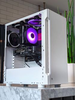 Ryzen 7 5800X / ASUS RTX 4060 Ti 16GB / 32GB / 500GB SSD