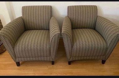 Living-room Accent ClubChairs
