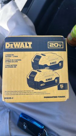 DeWalt 20V Max 5Ah Lithium Ion Battery 2-Pack
