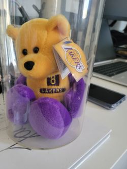 Limited Treasures Pro Bear Kobe Bryant #8