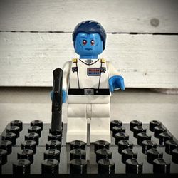 Lego Custom Star Wars Thrawn Minifigure