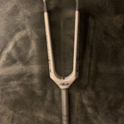 Answer carbon fiber fork