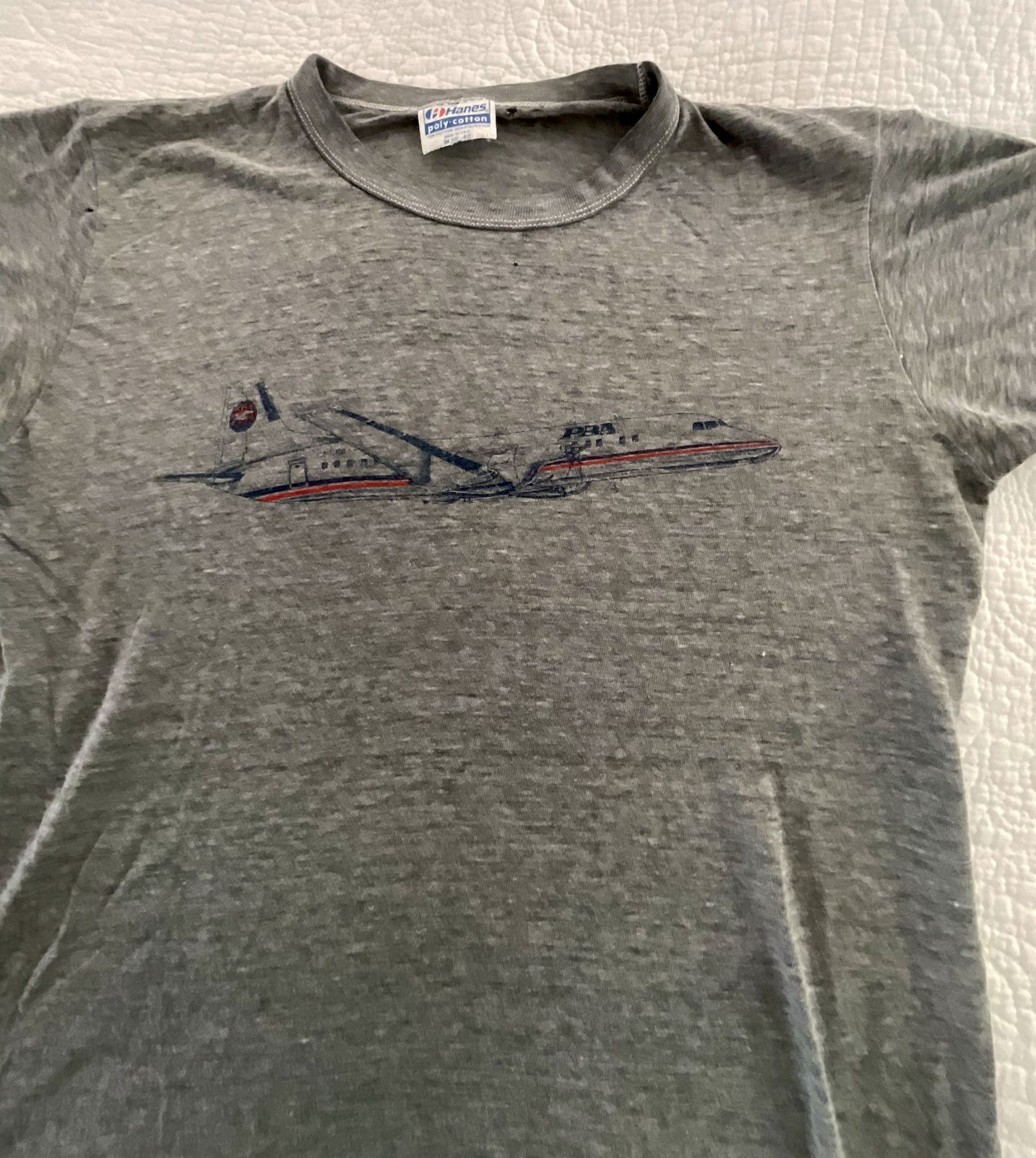 VINTAGE  80’s PBA Regional Airline T