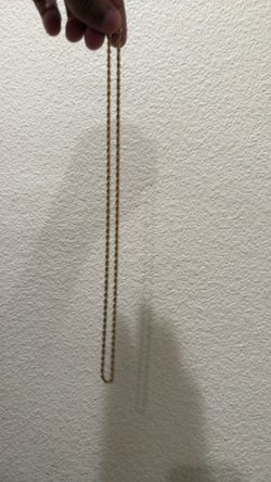 Gold rope chain
